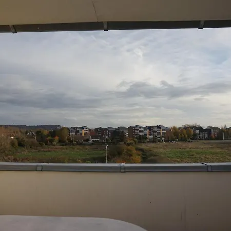 Duplex Lumineux 3 Chambres, Terrasse, Parking, A Deux Pas De La De - Fr-1-465-103 דירה *